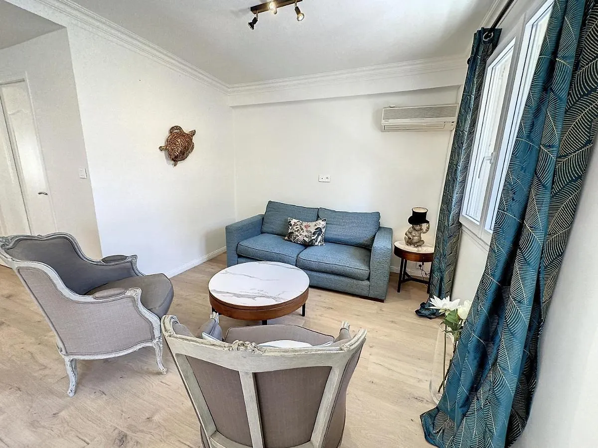 Bou3 - Appartement Climatise, 2 Chambres A Quelques Metres De La Croisette Cannes 0*,  France